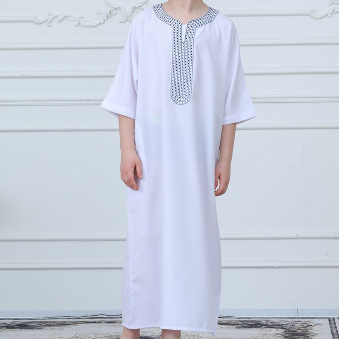 Black Geometric Trim Islamic Thobe(MKB018)