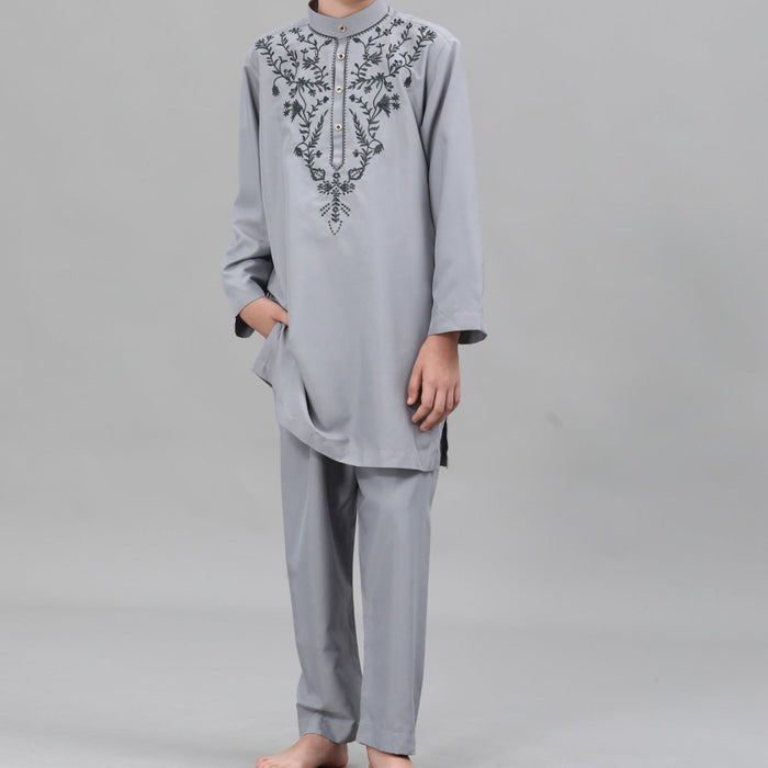 Boys' Embroidered Thobe Set with Pants(MKB034)