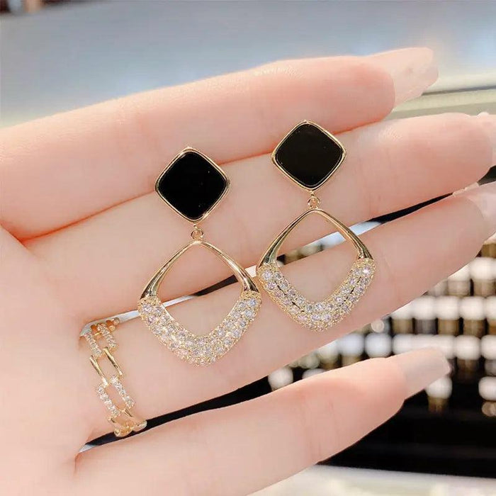 MAC099 version square geometric diamond earrings