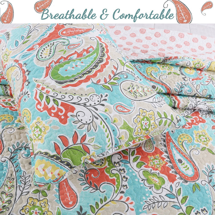 Mirage Paisley Reversible Quilt Bedding Set