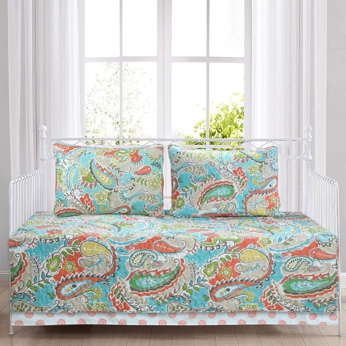 Mirage Paisley Reversible Quilt Bedding Set