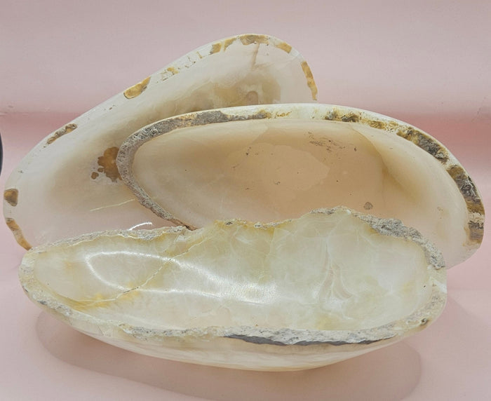 Raw Edge Onyx Dish – Polished Oval Stone Bowl 8x4"