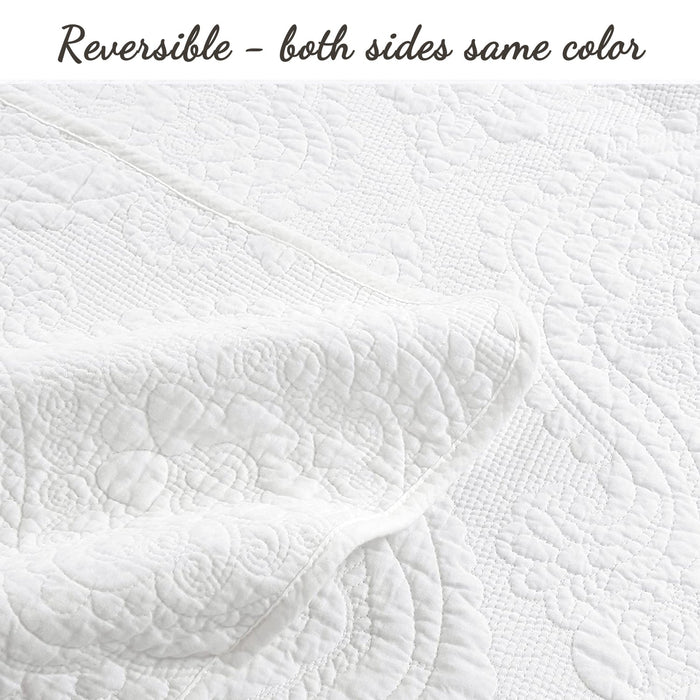 Solid White Chic Brocade Matelassé Medallion Floral Cotton Reversible Quilt Bedding Set